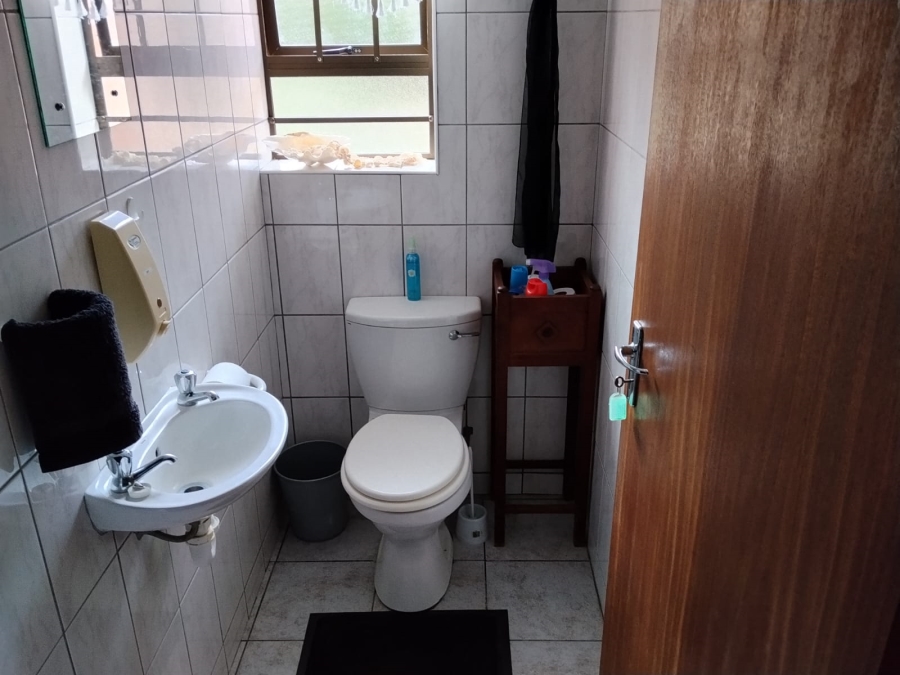 3 Bedroom Property for Sale in Dana Bay Western Cape